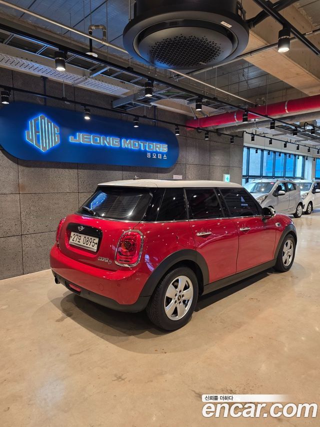 MINI Cooper D 5Door Mid 3rd 2016 — фото 6