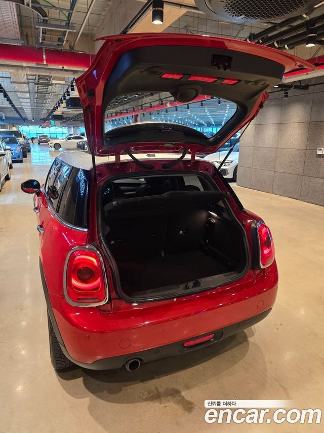 MINI Cooper D 5Door Mid 3rd 2016 — фото 7