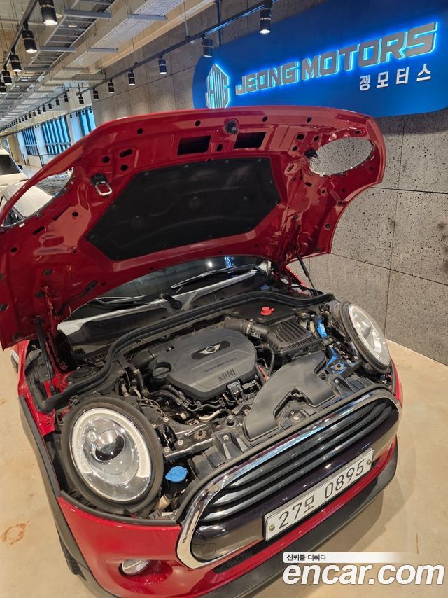 MINI Cooper D 5Door Mid 3rd 2016 — фото 8