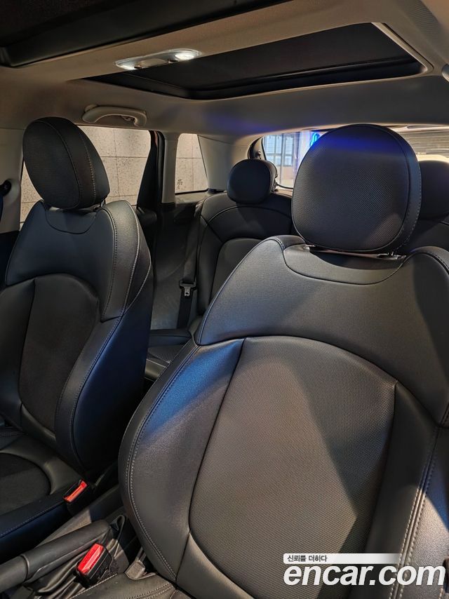 MINI Cooper D 5Door Mid 3rd 2016 — фото 20