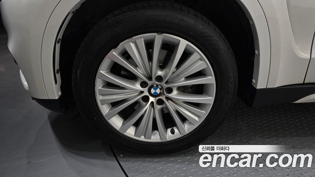 BMW X5 (F15) xDrive 40e iPerformance 2016 — фото 5