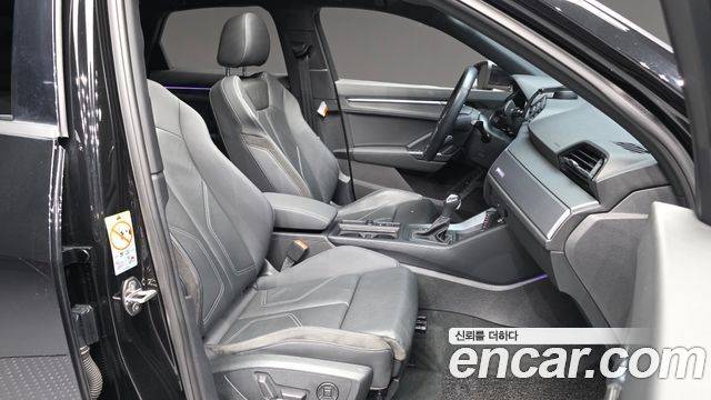 Audi Q3 (F3) 35 TDI Premium Sportback 2020 — фото 11