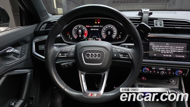 Audi Q3 (F3) 35 TDI Premium Sportback 2020 — фото 13