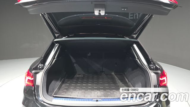 Audi Q3 (F3) 35 TDI Premium Sportback 2020 — фото 20
