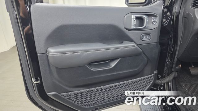 Jeep Wrangler (JL) 2.0 Overland Power Top 4Door 2021 — фото 24
