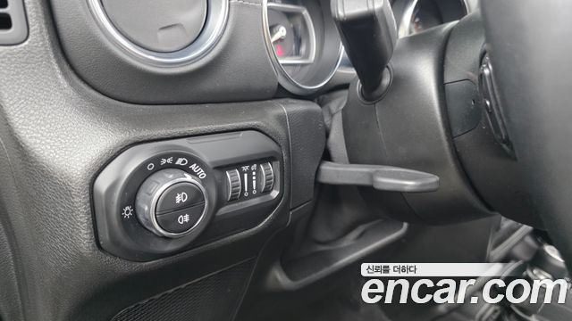 Jeep Wrangler (JL) 2.0 Overland Power Top 4Door 2021 — фото 29