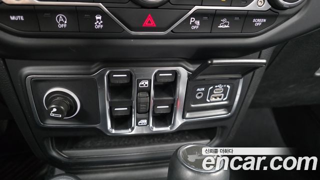 Jeep Wrangler (JL) 2.0 Overland Power Top 4Door 2021 — фото 32