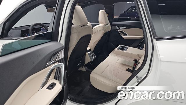 BMW X1 (U11) sDrive 18d M Sport 2024 — фото 12