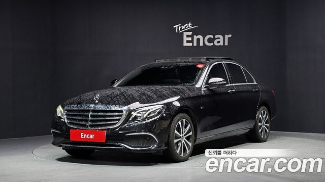 Mercedes-Benz E-Class (W213) E300e Exclusive 2019 — фото 1