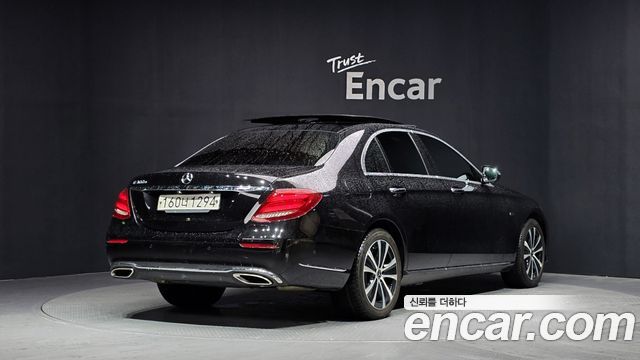 Mercedes-Benz E-Class (W213) E300e Exclusive 2019 — фото 2
