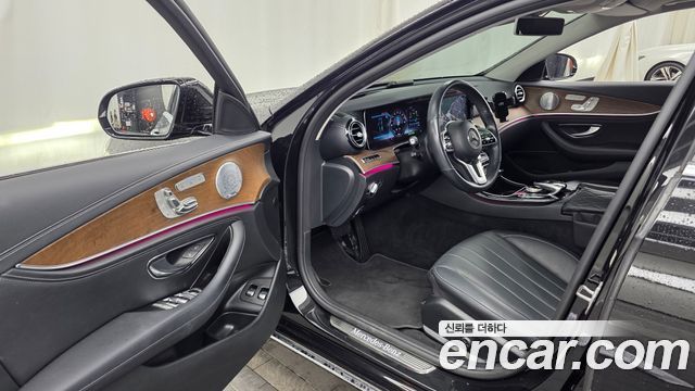 Mercedes-Benz E-Class (W213) E300e Exclusive 2019 — фото 10