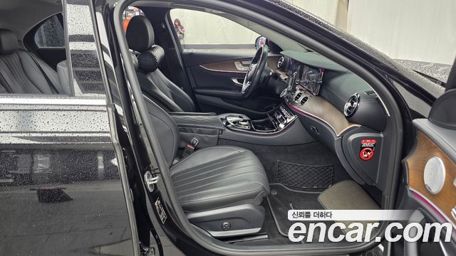 Mercedes-Benz E-Class (W213) E300e Exclusive 2019 — фото 11