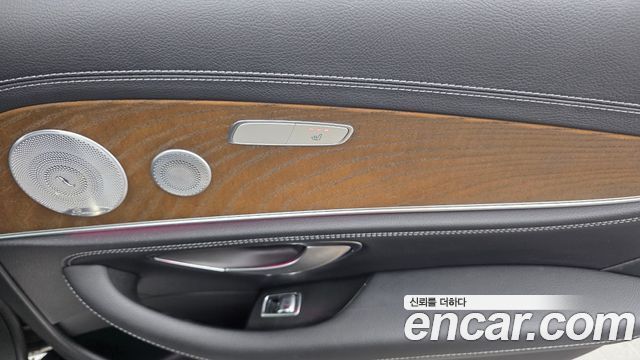 Mercedes-Benz E-Class (W213) E300e Exclusive 2019 — фото 18