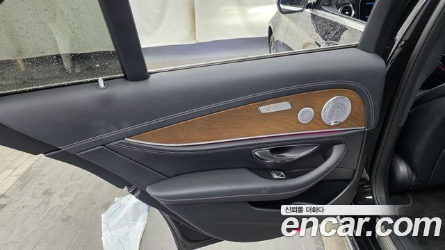 Mercedes-Benz E-Class (W213) E300e Exclusive 2019 — фото 25