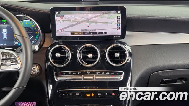 Mercedes-Benz GLC-Class (X253) GLC300e 4MATIC 2021 — фото 14