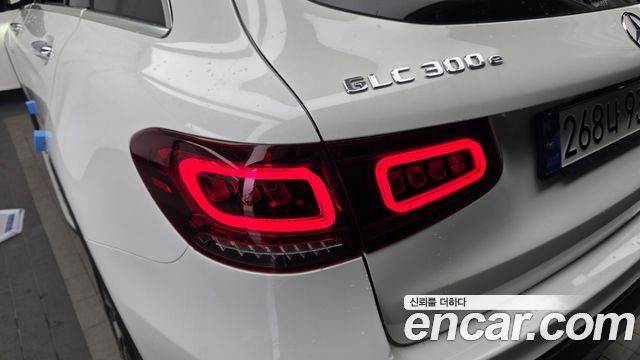 Mercedes-Benz GLC-Class (X253) GLC300e 4MATIC 2021 — фото 23