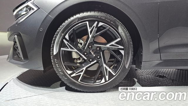 Kia K5 (III) 2.0 Noblesse 2025 — фото 5