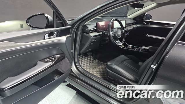 Kia K5 (III) 2.0 Noblesse 2025 — фото 10