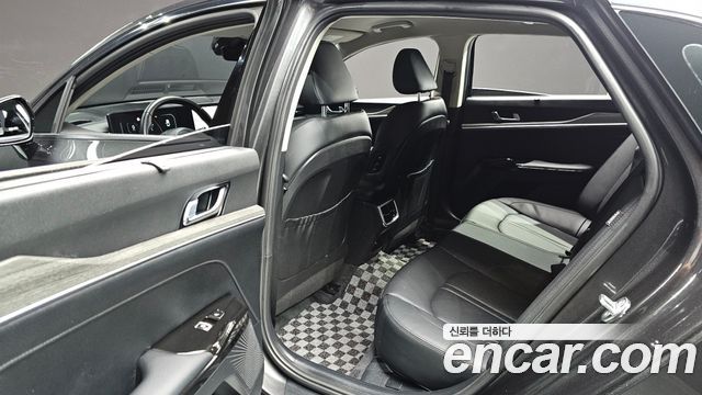 Kia K5 (III) 2.0 Noblesse 2025 — фото 16