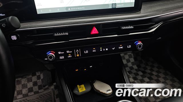 Kia K5 (III) 2.0 Noblesse 2025 — фото 24