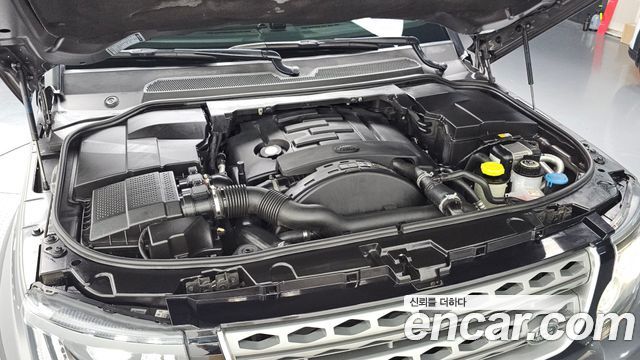 Land Rover Discovery 4 3.0 SDV6 SE 2015 — фото 6