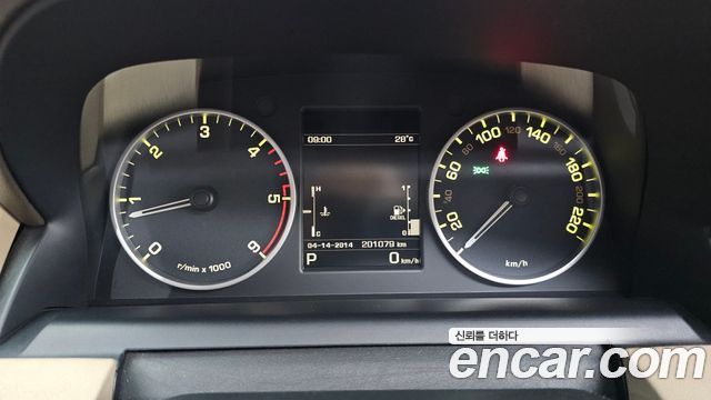 Land Rover Discovery 4 3.0 SDV6 SE 2015 — фото 8