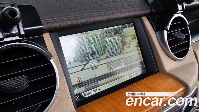 Land Rover Discovery 4 3.0 SDV6 SE 2015 — фото 16