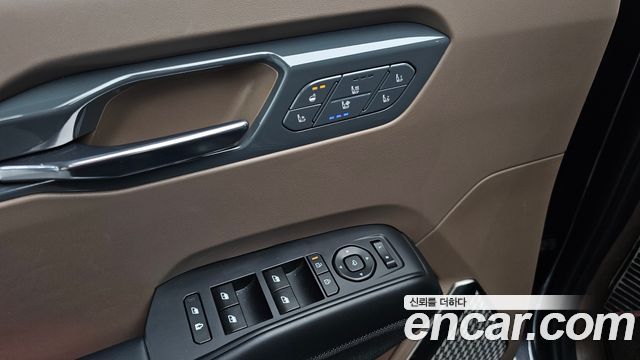 Kia EV9 Long Range 4WD GT Line 2024 — фото 18