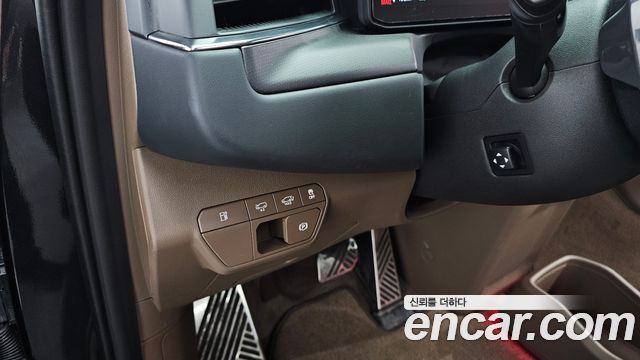 Kia EV9 Long Range 4WD GT Line 2024 — фото 28