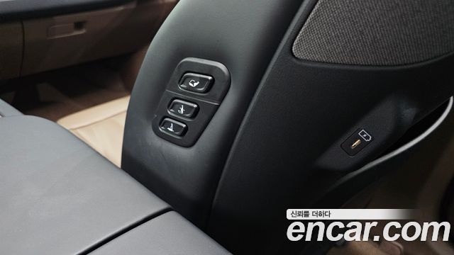 Kia EV9 Long Range 4WD GT Line 2024 — фото 29