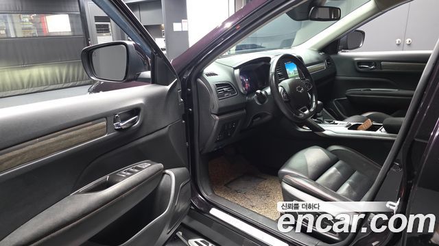 Renault Korea QM6 2.0 LPe Premiere 2WD 2023 — фото 10