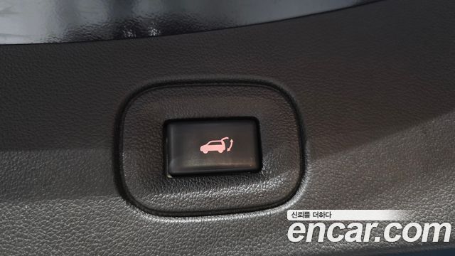 Renault Korea QM6 2.0 LPe Premiere 2WD 2023 — фото 31