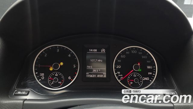 Volkswagen Tiguan 2.0 TDI  Premium 5N 2013 — фото 8