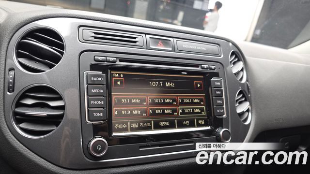 Volkswagen Tiguan 2.0 TDI  Premium 5N 2013 — фото 15