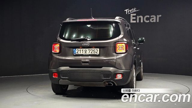 Jeep Renegade 2.4 Limited 2021 — фото 4