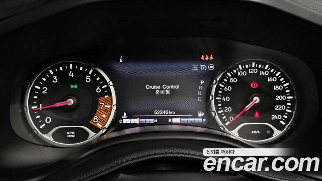 Jeep Renegade 2.4 Limited 2021 — фото 8