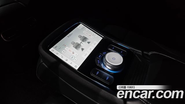 Genesis G90 (RS4) Gasoline 3.5 Turbo AWD 2025 — фото 18