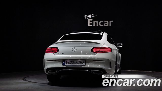 Mercedes-Benz C-Class (W205) C200 Coupe 2023 — фото 4