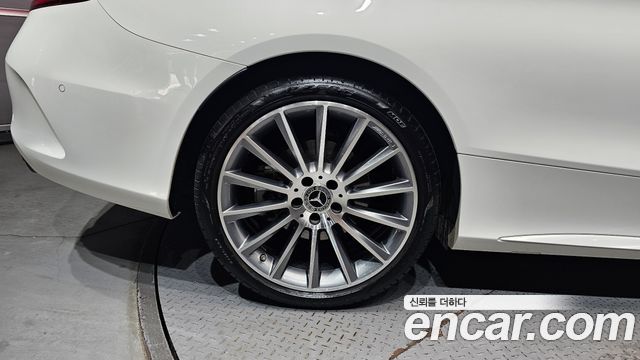 Mercedes-Benz C-Class (W205) C200 Coupe 2023 — фото 5