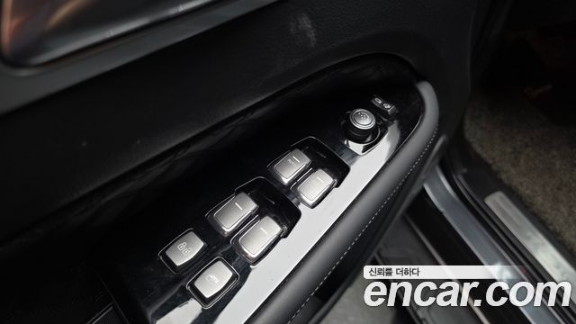 KG Mobility (SsangYong) Rexton Diesel 2.2 4WD Prestige 2023 — фото 31