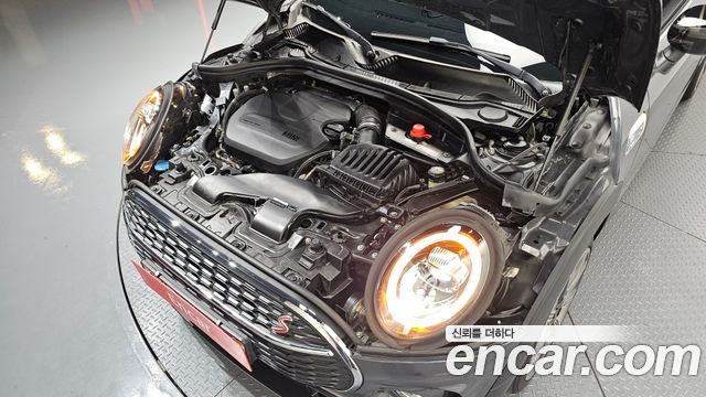 MINI Cooper SD Clubman Standard 2nd 2020 — фото 6