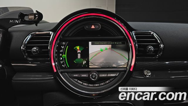 MINI Cooper SD Clubman Standard 2nd 2020 — фото 19