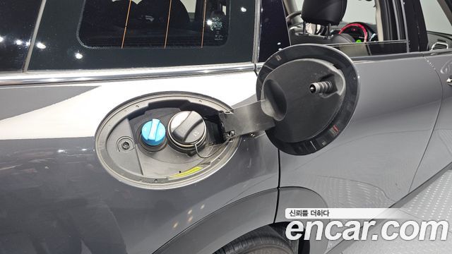 MINI Cooper SD Clubman Standard 2nd 2020 — фото 35