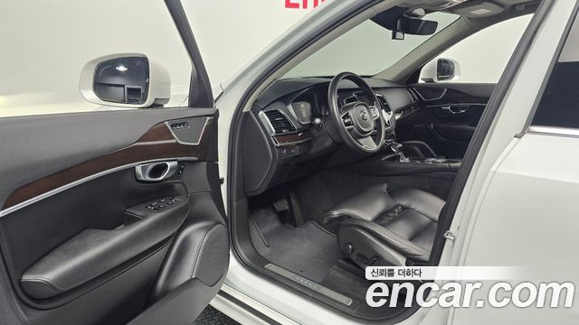 Volvo XC90 (II) D5 Momentum 2019 — фото 10