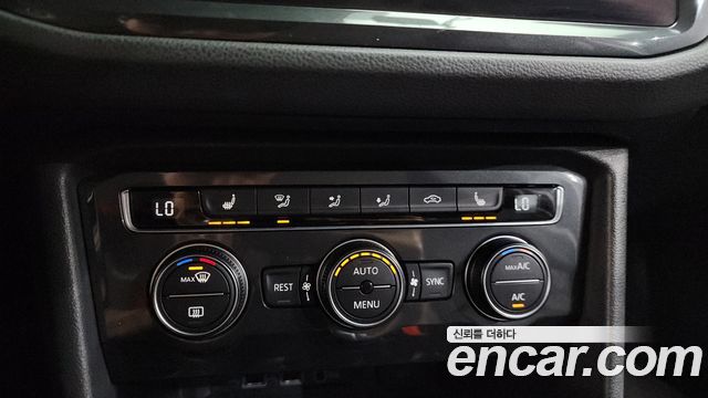 Volkswagen Tiguan (II) 2.0 TDI Premium 2020 — фото 32