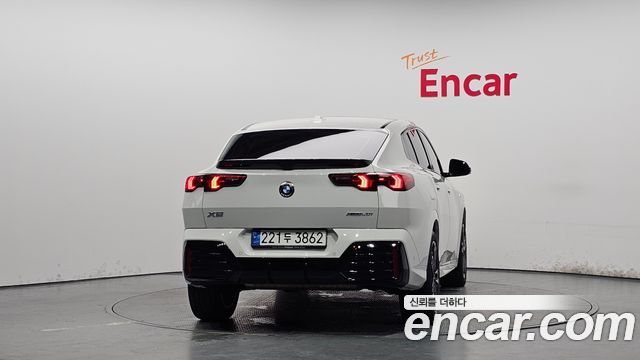 BMW X2 (U10) xDrive 20i M Sport 2024 — фото 4
