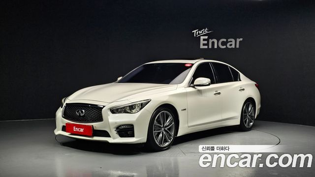 Infiniti Q50 3.5 Hybrid Essence
