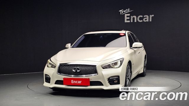 Infiniti Q50 3.5 Hybrid Essence 2017 — фото 3