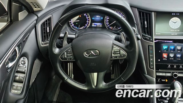 Infiniti Q50 3.5 Hybrid Essence 2017 — фото 18