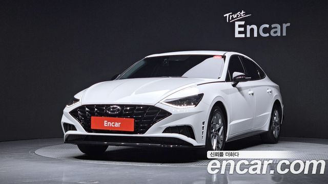 Hyundai Sonata (DN8) 2.0 Modern
